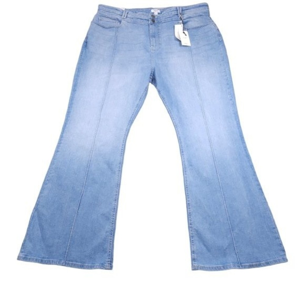 Forever 21 High Rise Slim Fit Flare Jeans Women's Plus Size 18 Light Wash Y2K